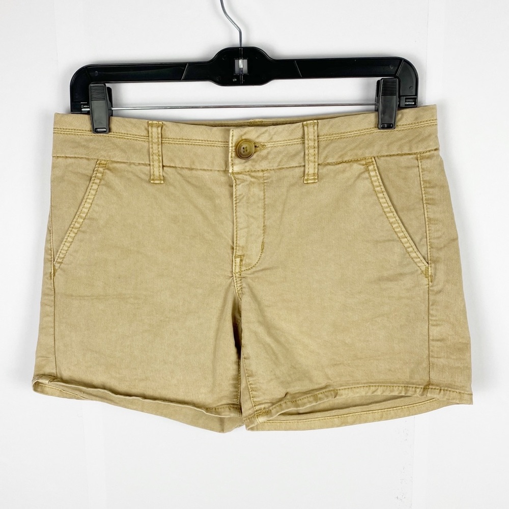 American eagle khaki shorts